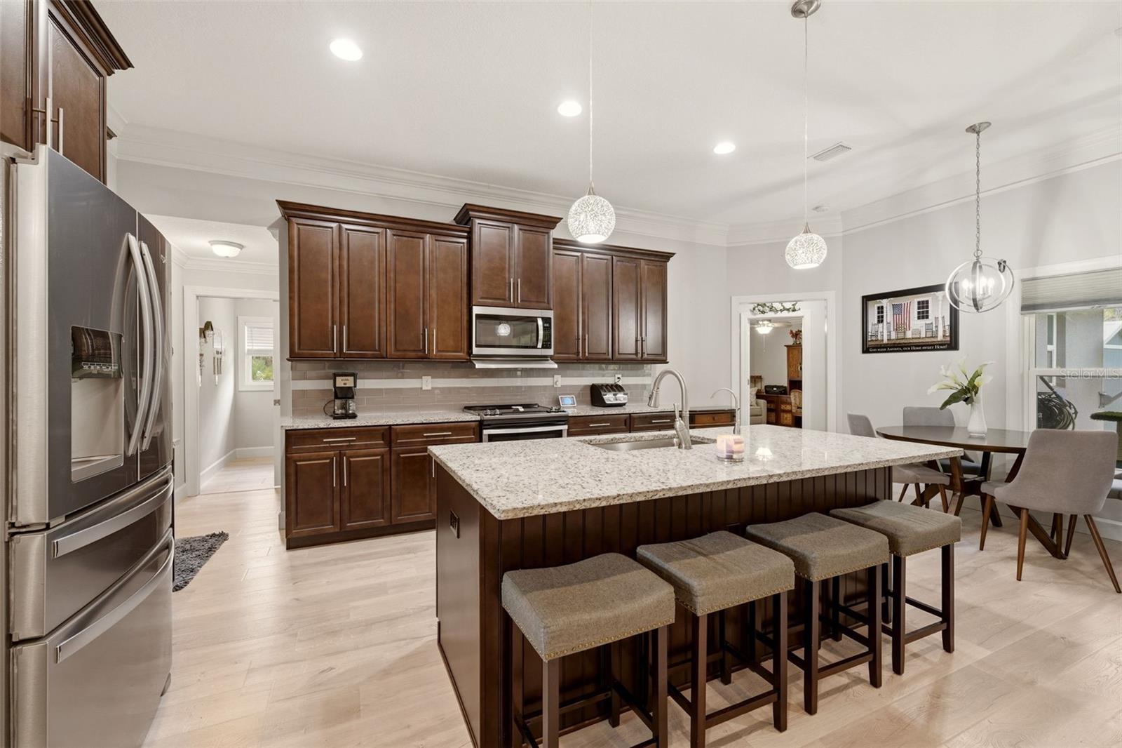 6755 TROPICAIRE BLVD — photo 4
