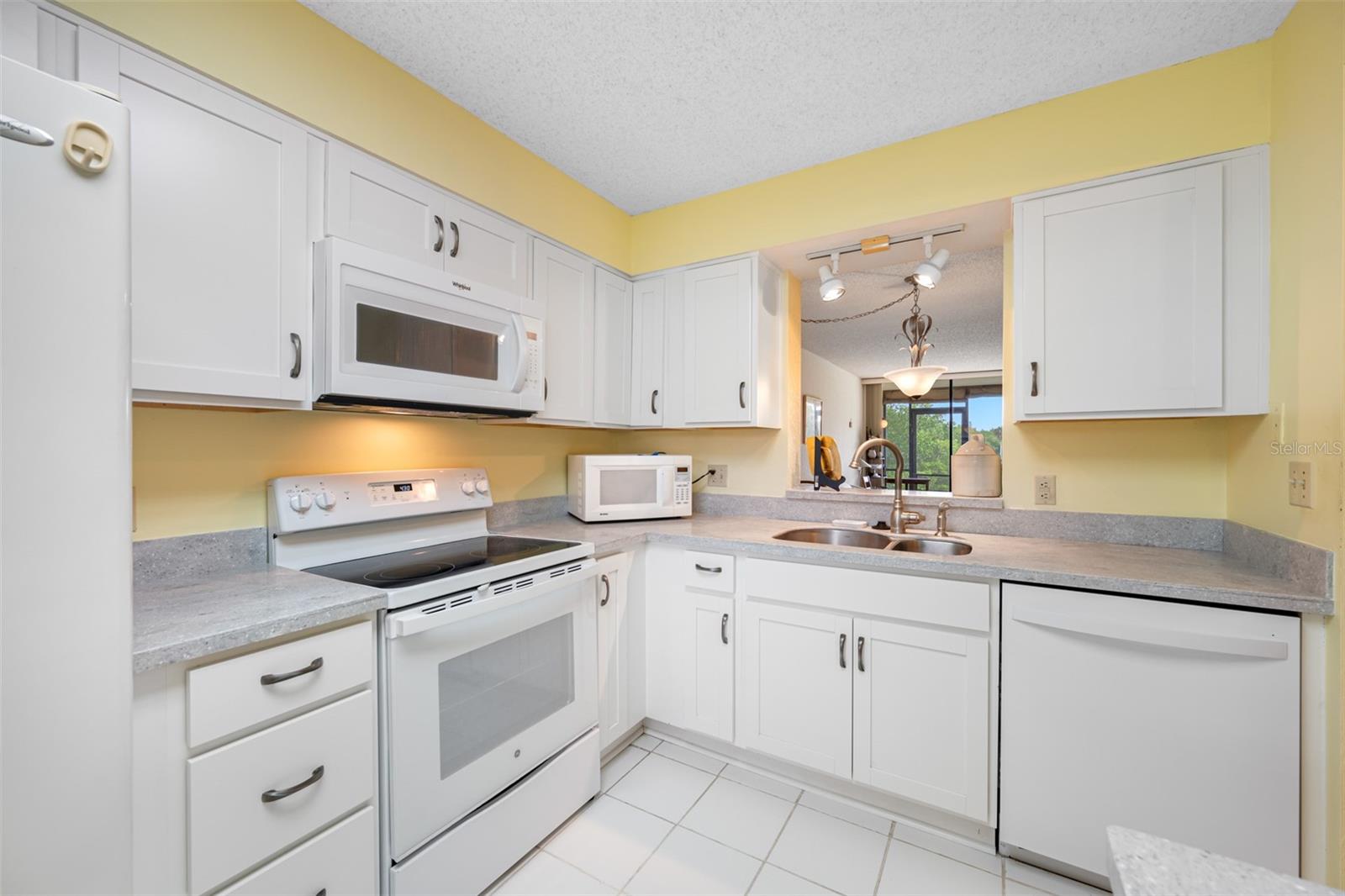 900 COVE CAY DR #1F — photo 15