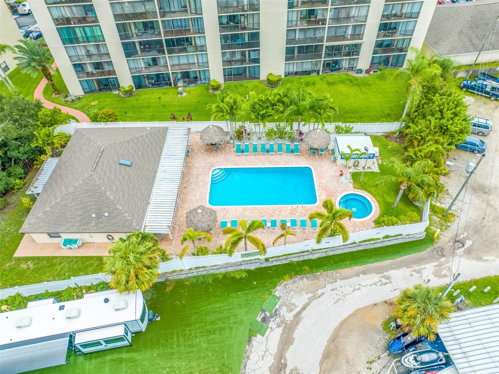 900 COVE CAY DR #1F — photo 67