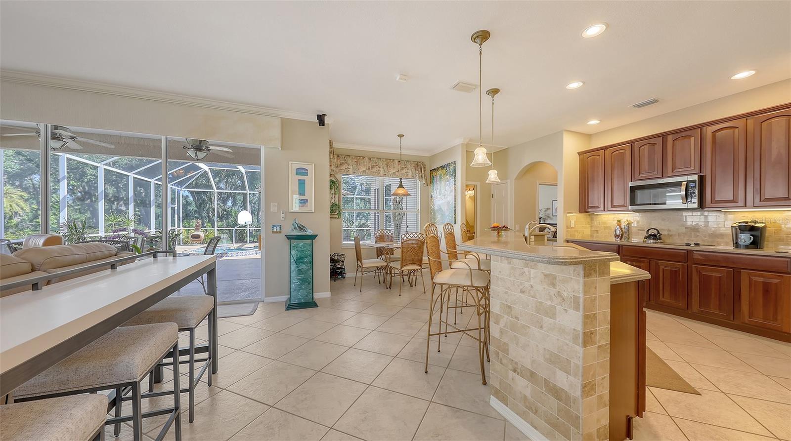 7915 KAVANAGH CT — photo 19
