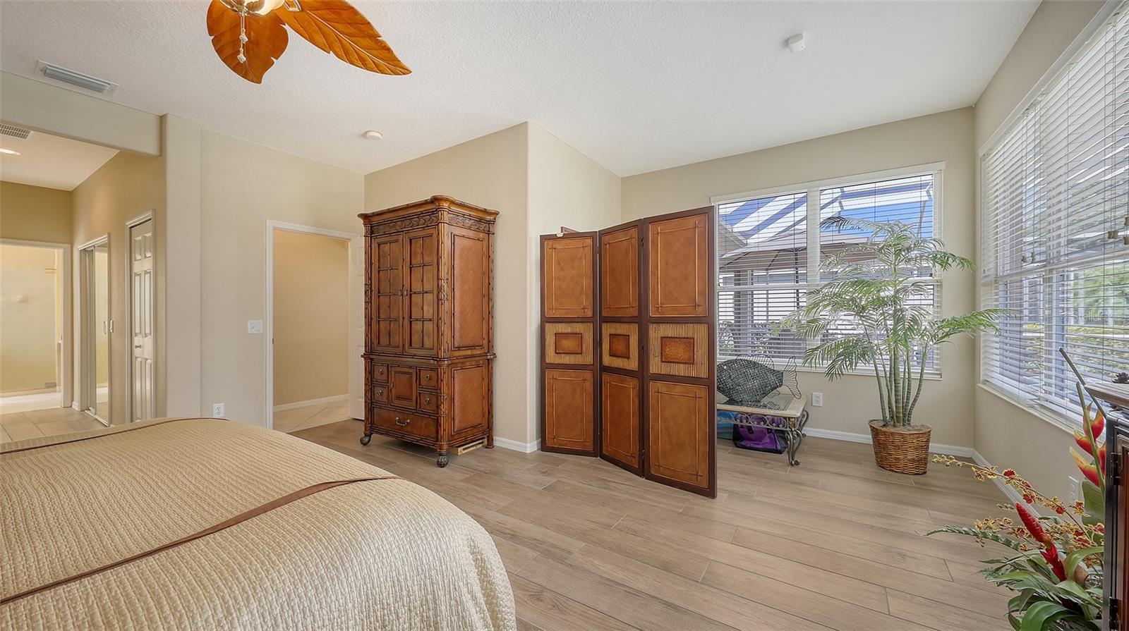 7915 KAVANAGH CT — photo 33