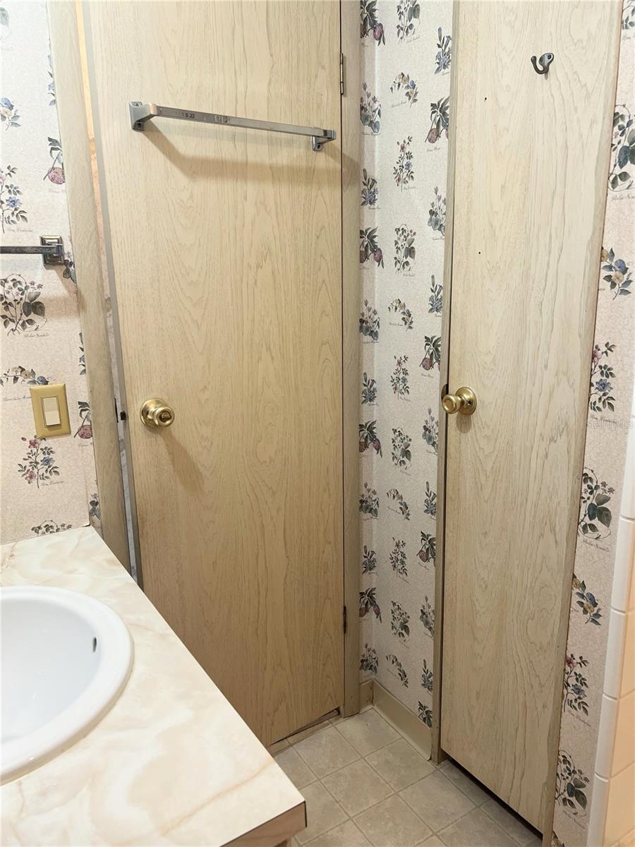 103 S FIJI CIR — photo 34