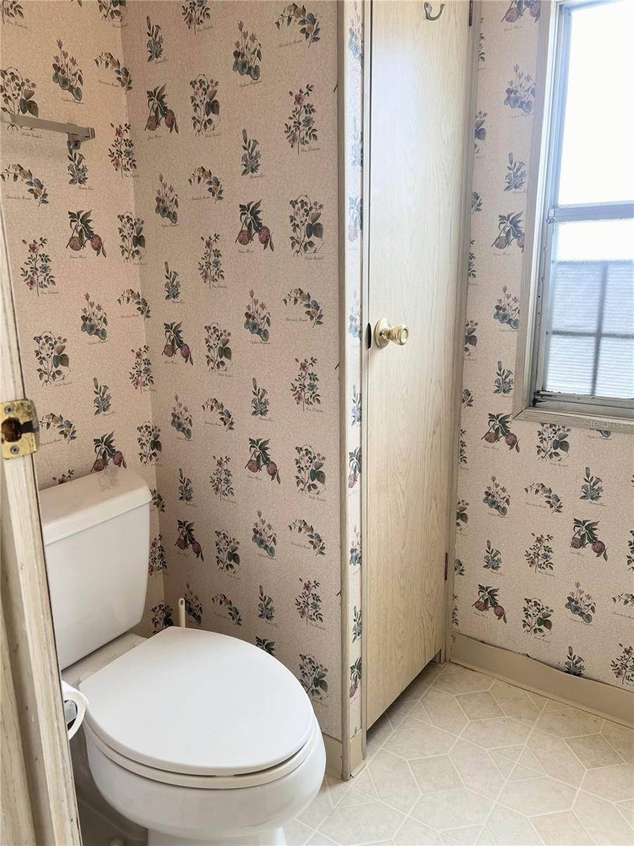 103 S FIJI CIR — photo 38