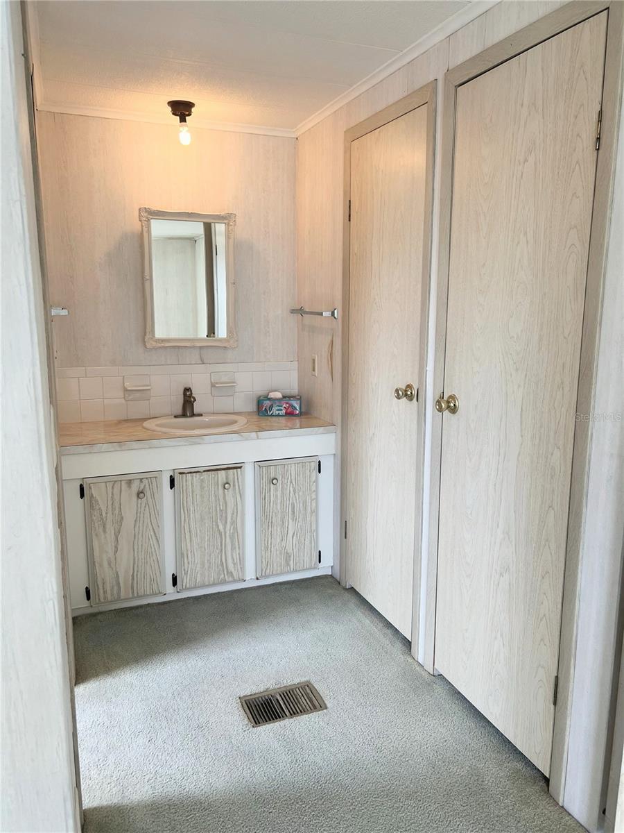 103 S FIJI CIR — photo 37