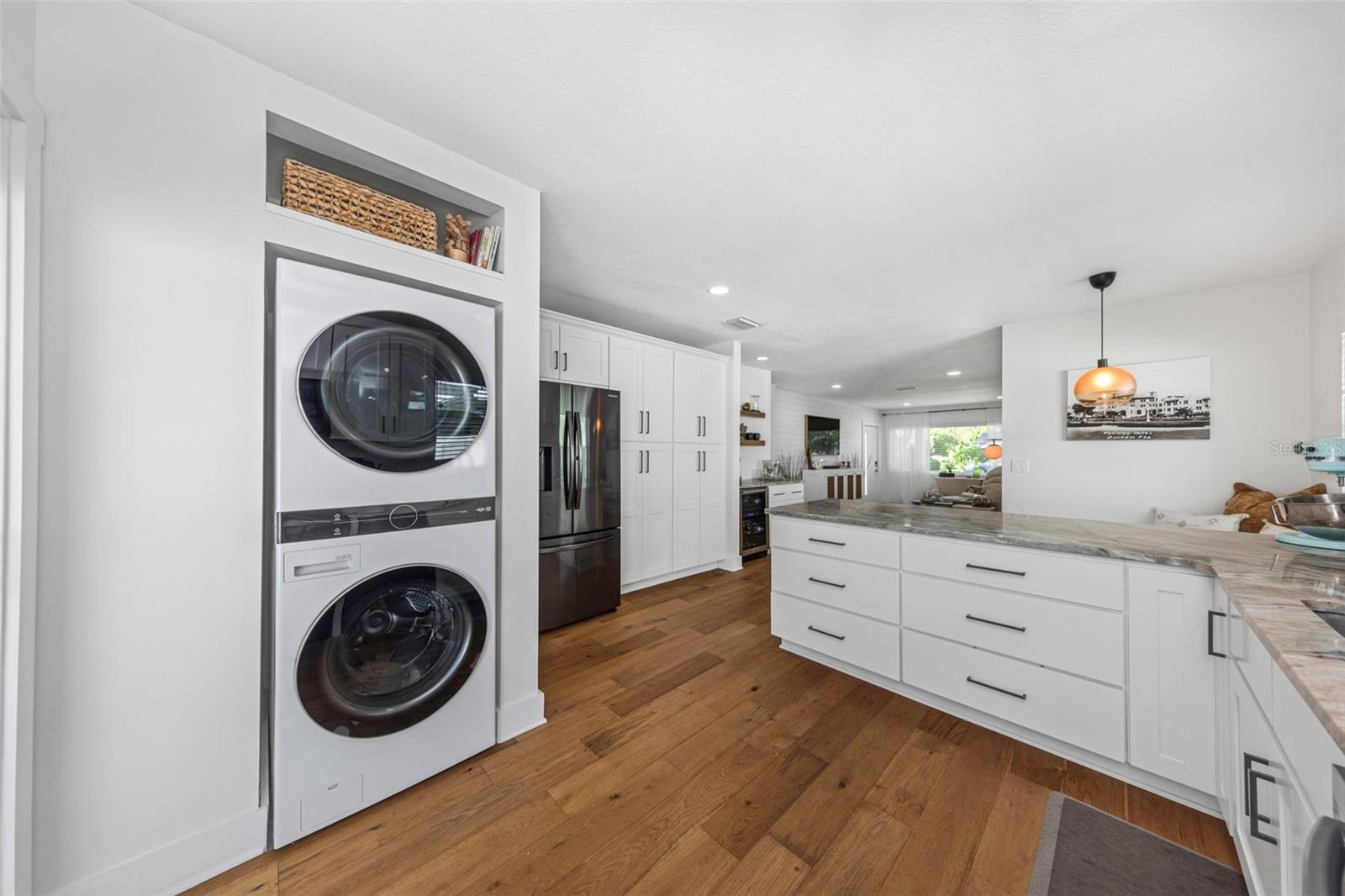 1109 MARINE ST — photo 22