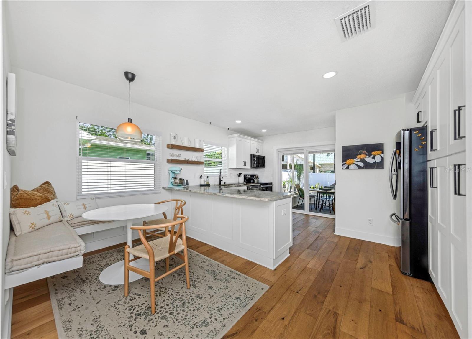 1109 MARINE ST — photo 16