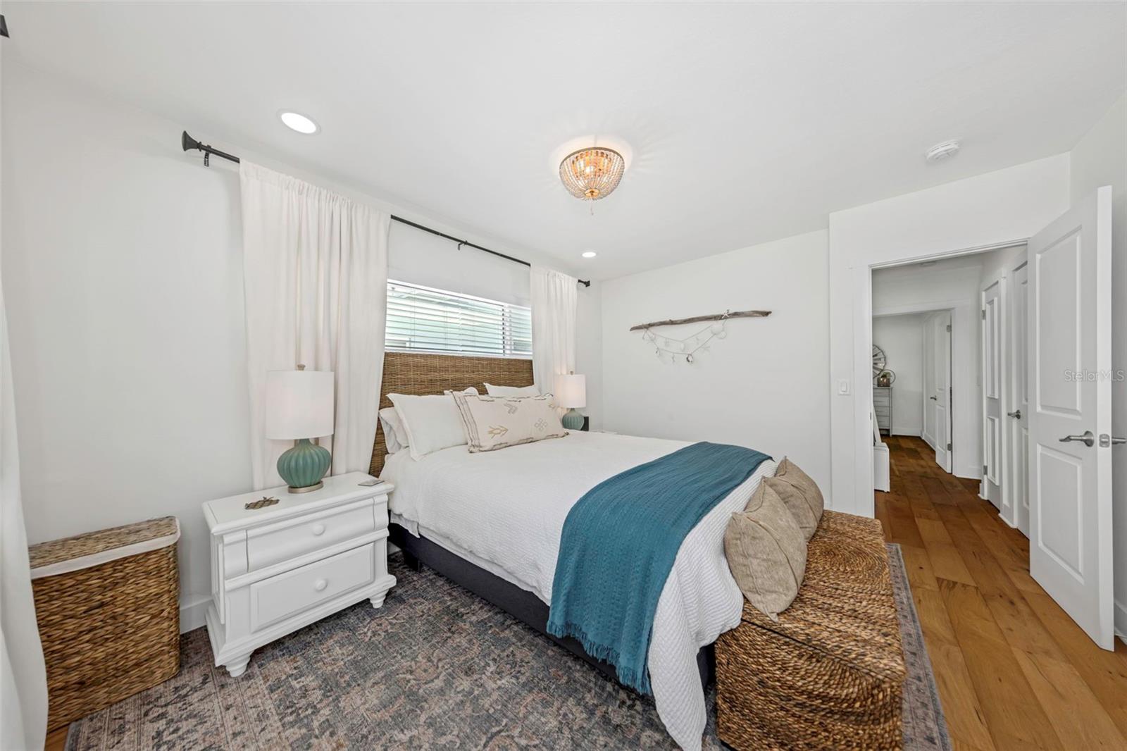 1109 MARINE ST — photo 34
