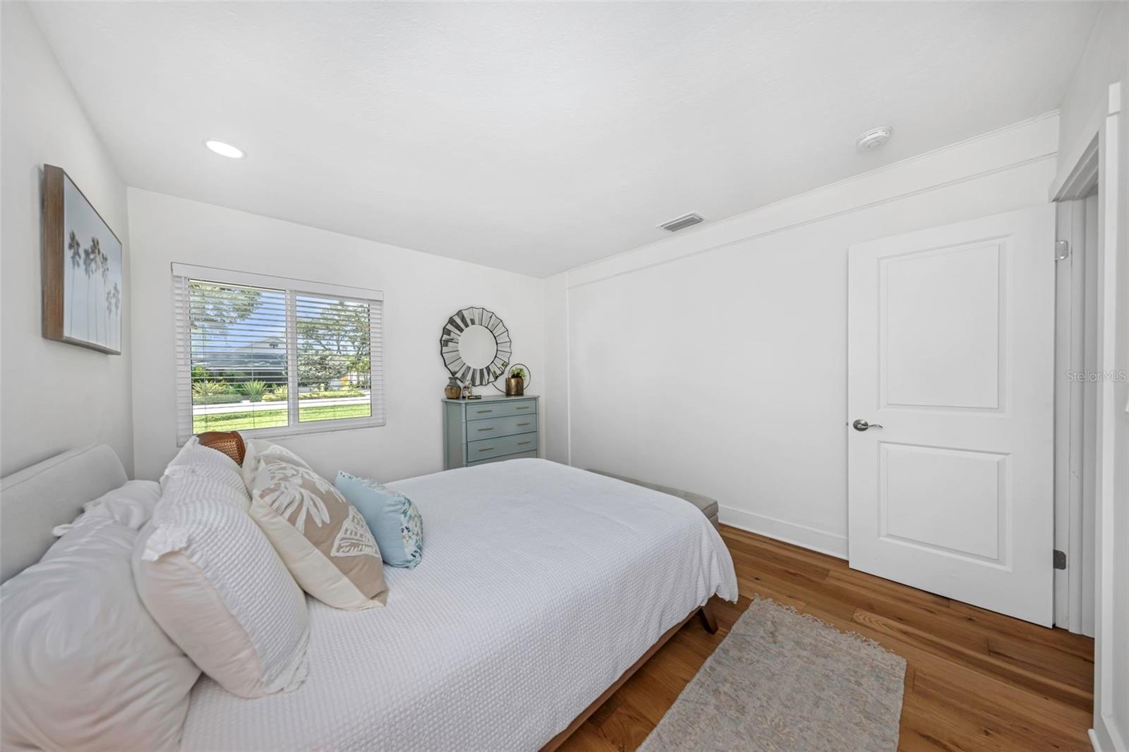 1109 MARINE ST — photo 36