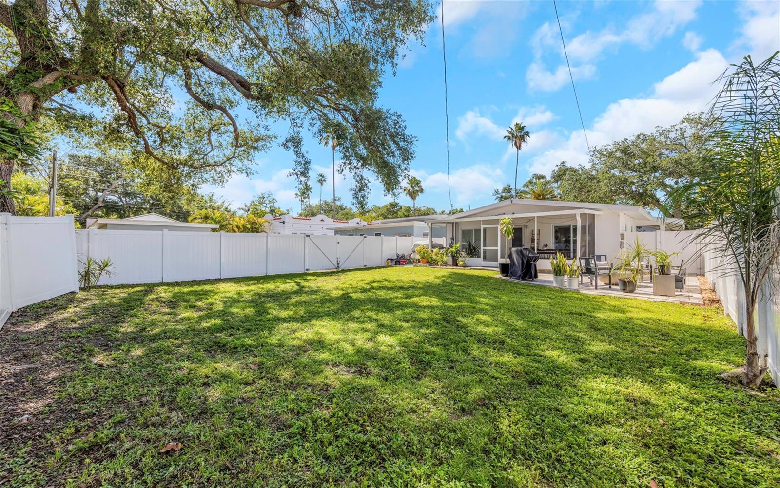 1109 MARINE ST — photo 48
