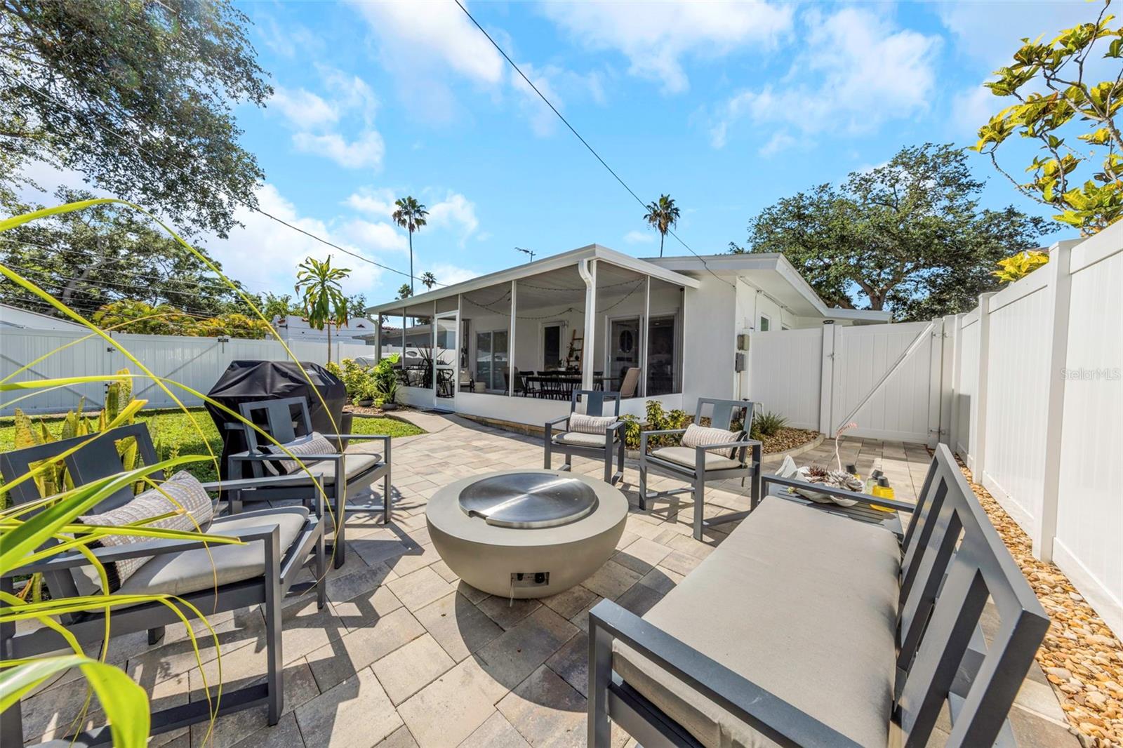 1109 MARINE ST — photo 49
