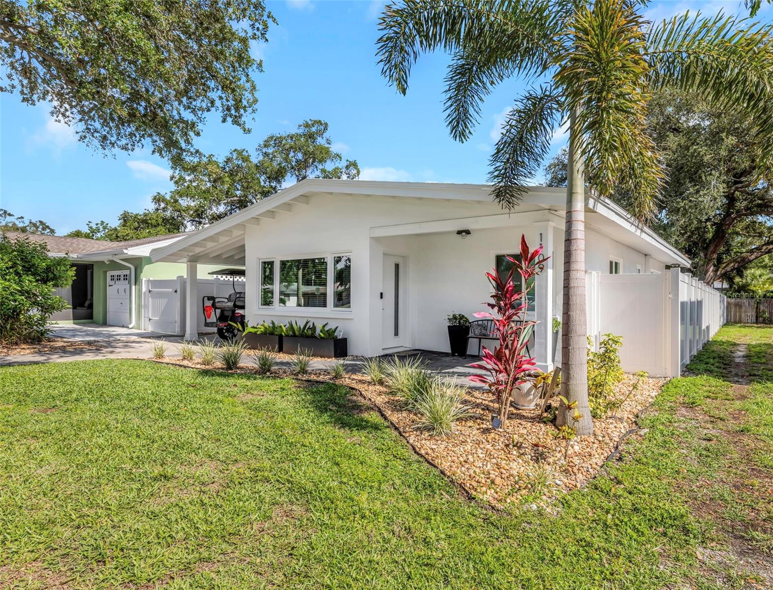 1109 MARINE ST — photo 3