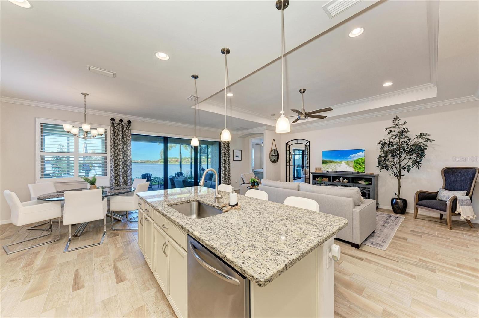 228 MARAVIYA BLVD — photo 21