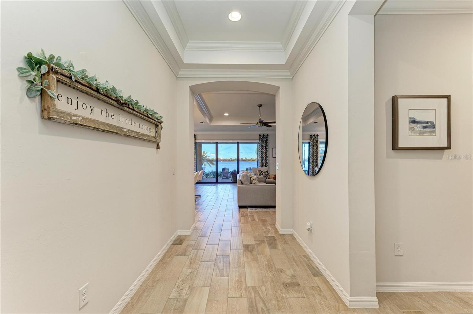 228 MARAVIYA BLVD — photo 9
