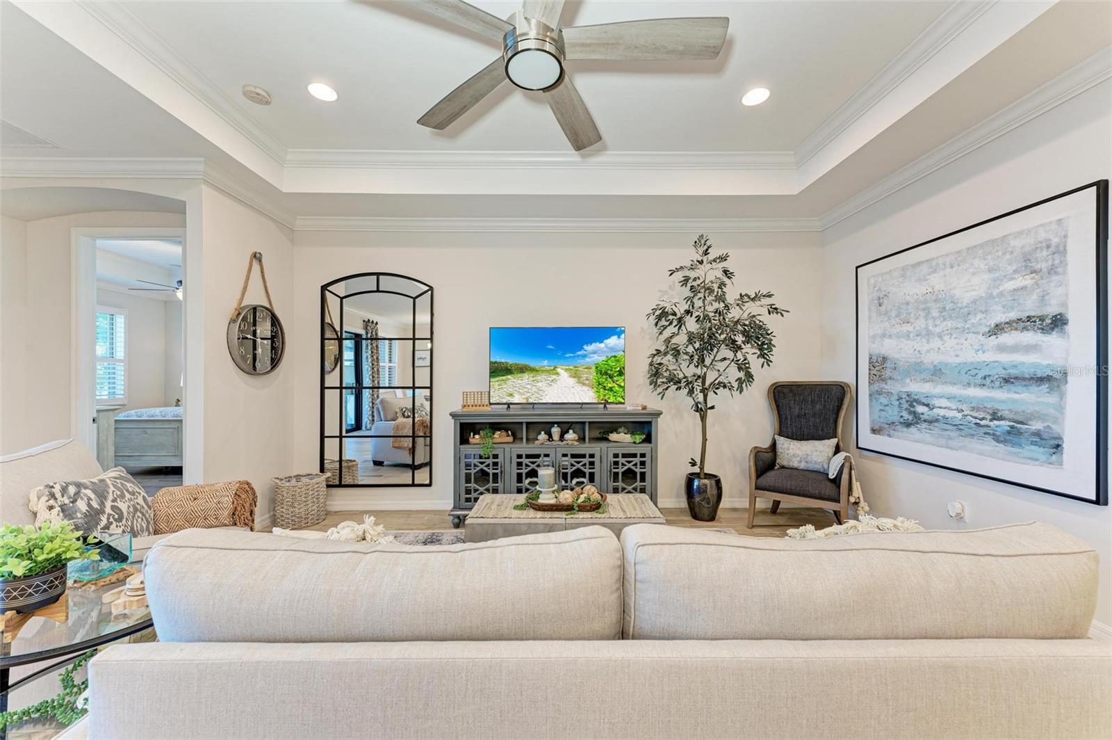 228 MARAVIYA BLVD — photo 12