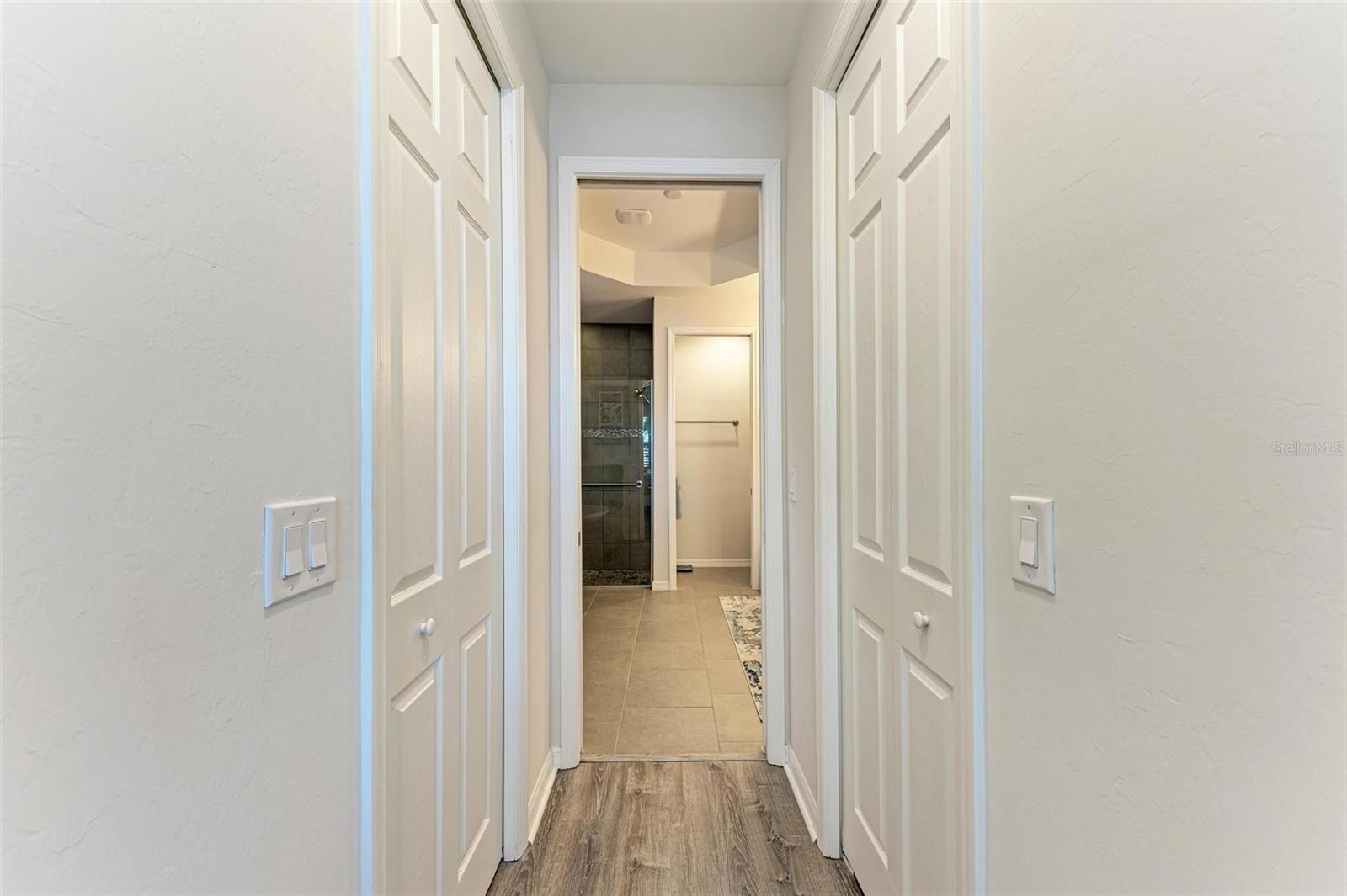 228 MARAVIYA BLVD — photo 29