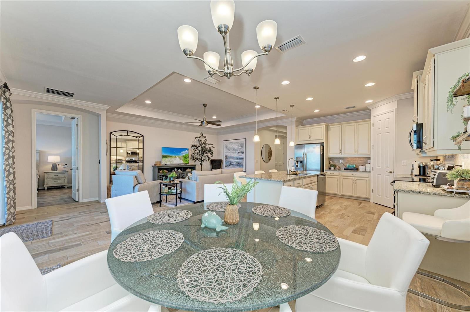 228 MARAVIYA BLVD — photo 25