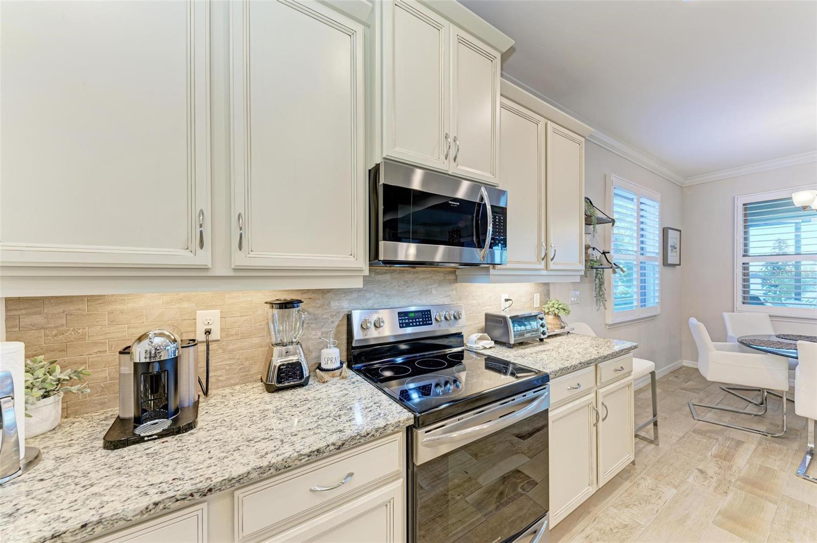 228 MARAVIYA BLVD — photo 22