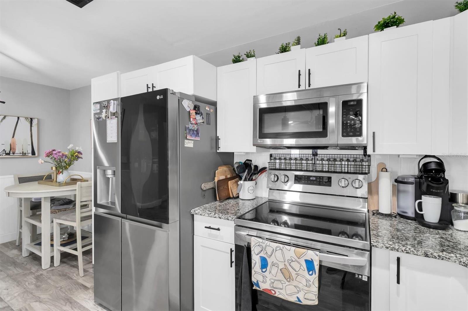 8038 BUTTONBALL LN — photo 12