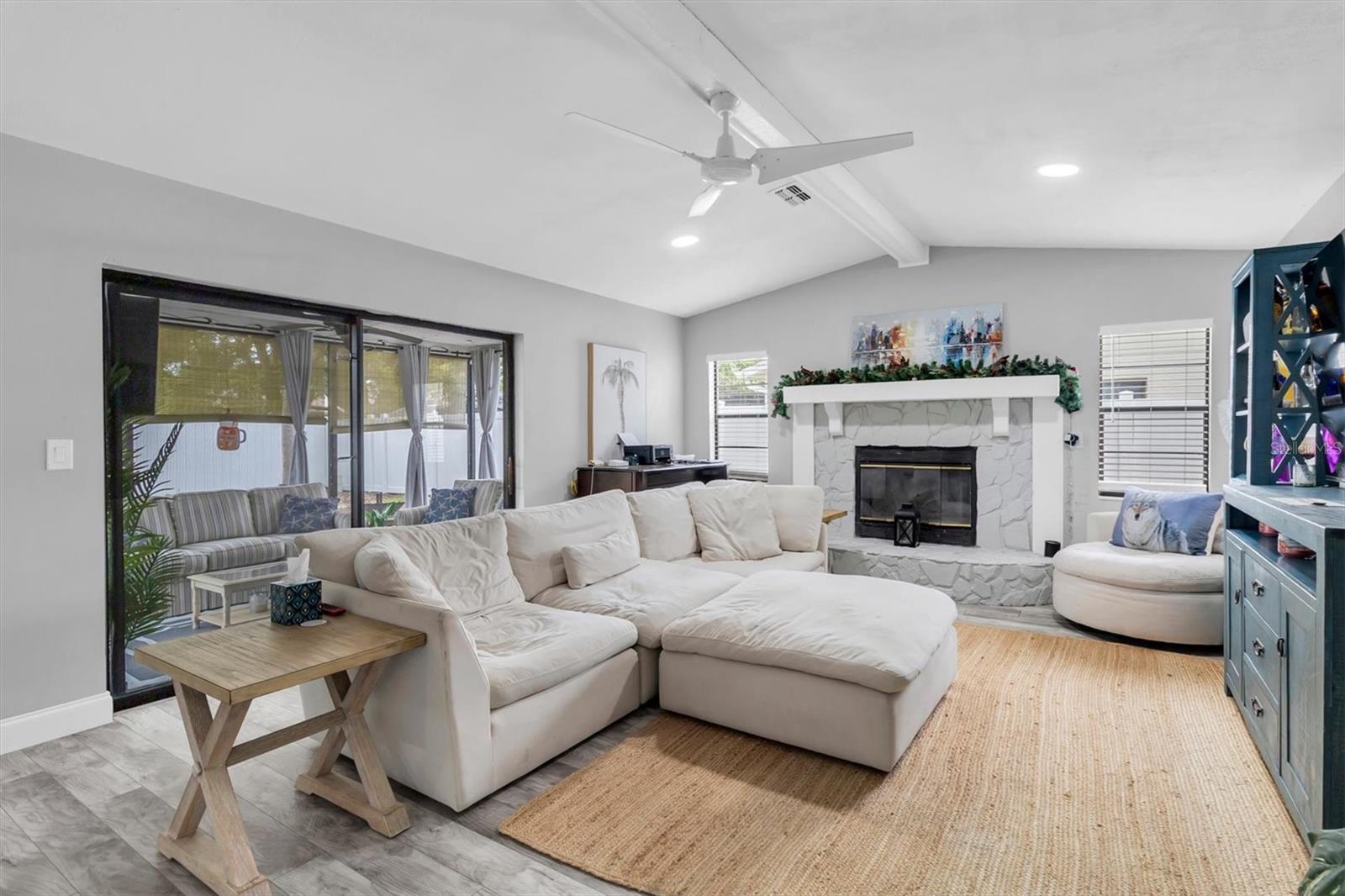 8038 BUTTONBALL LN — photo 6