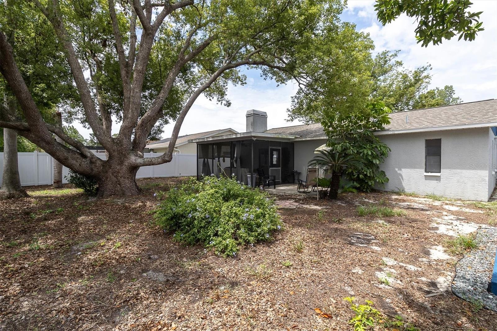 8038 BUTTONBALL LN — photo 26