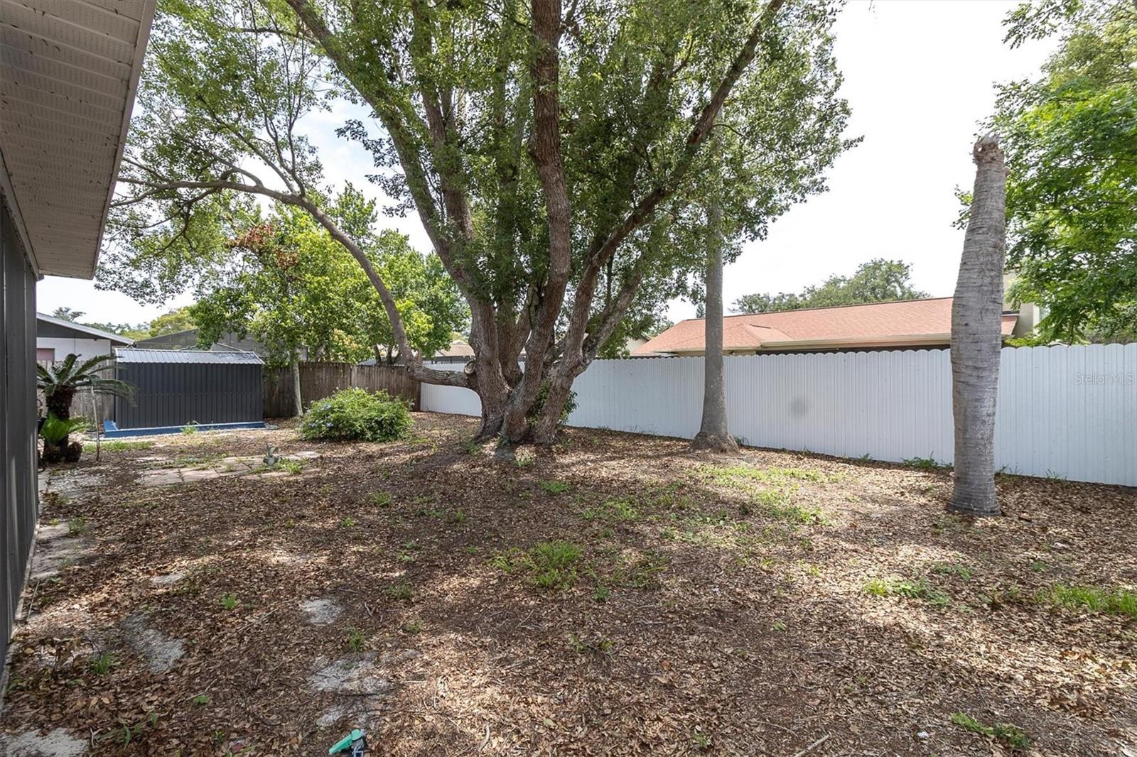 8038 BUTTONBALL LN — photo 27
