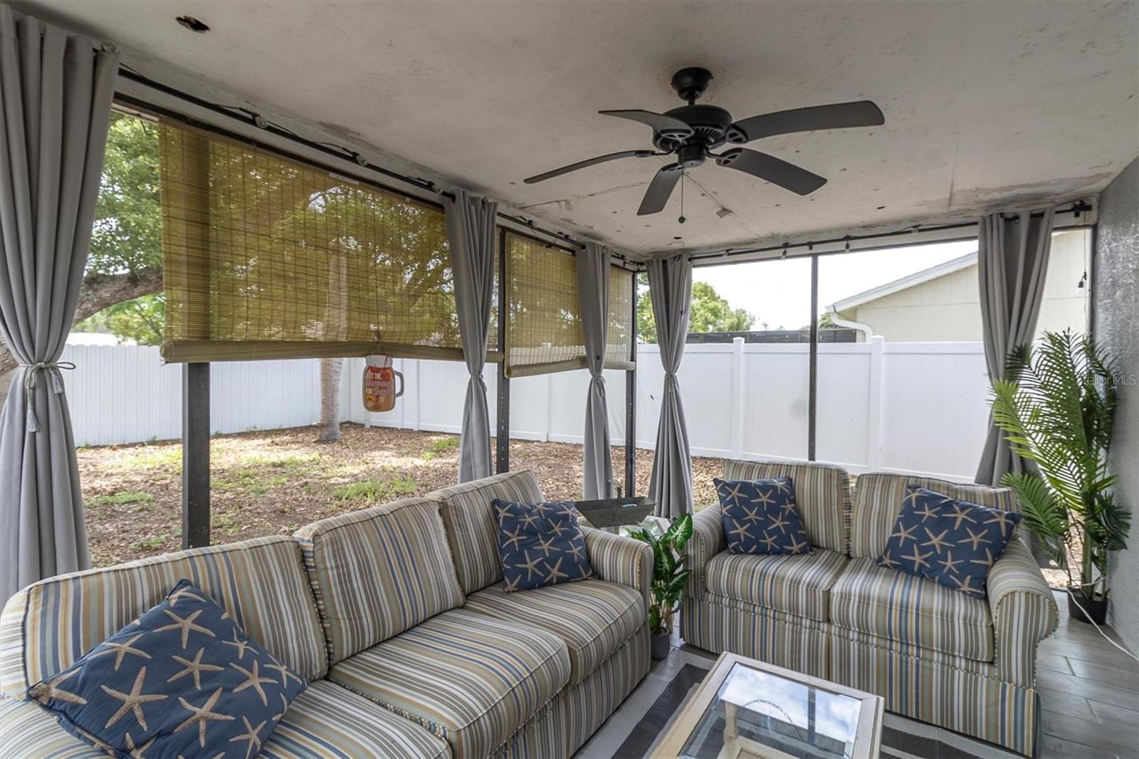 8038 BUTTONBALL LN — photo 23
