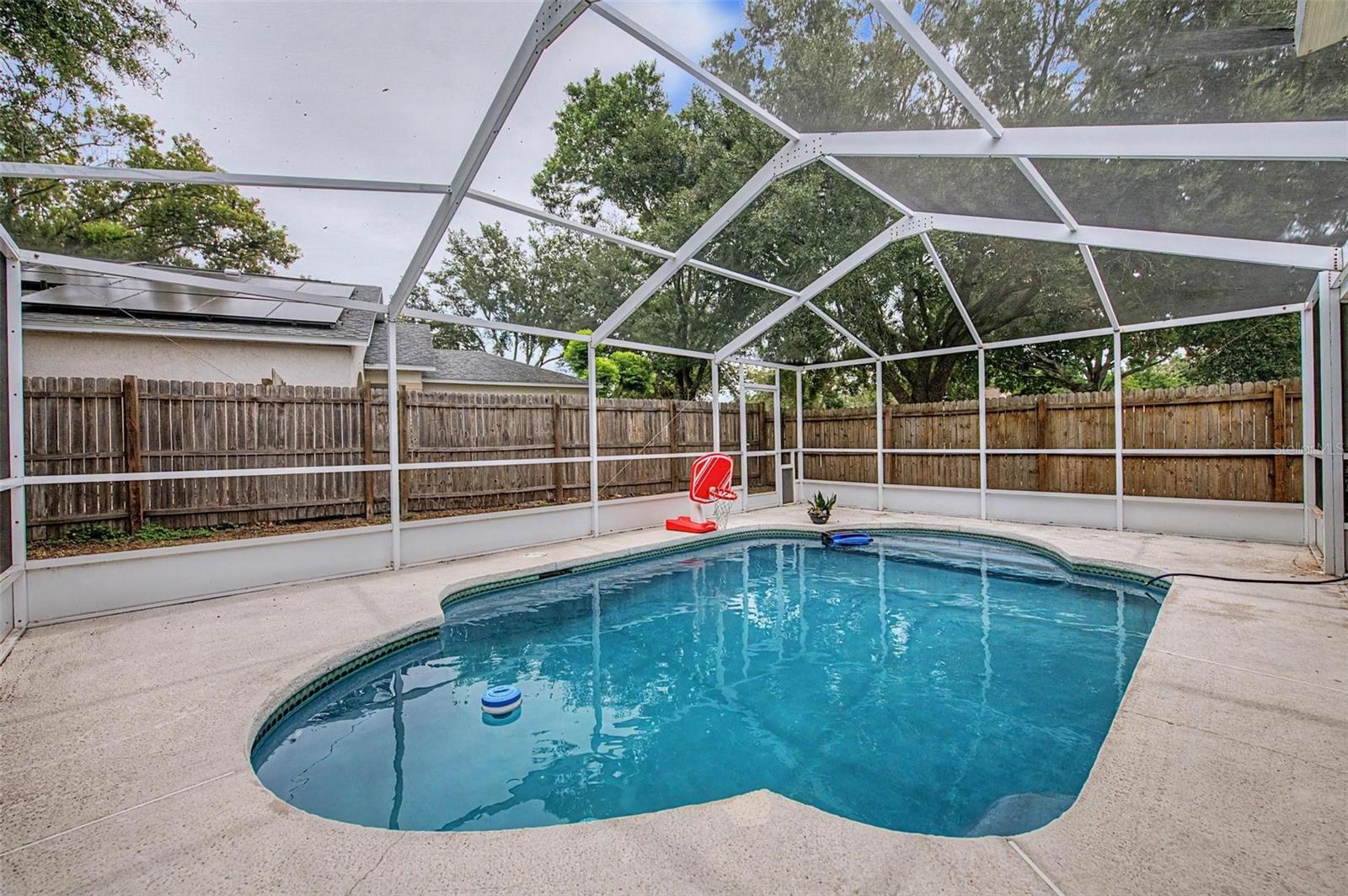 655 SAND RIDGE DR — photo 25