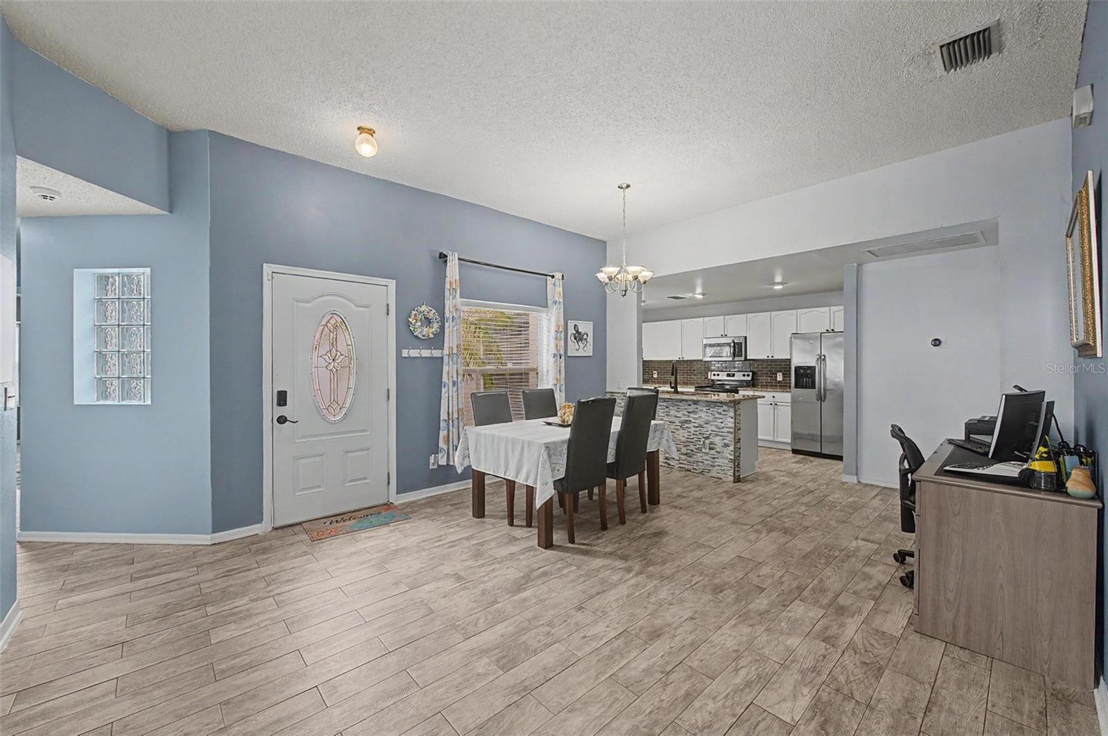 655 SAND RIDGE DR — photo 7