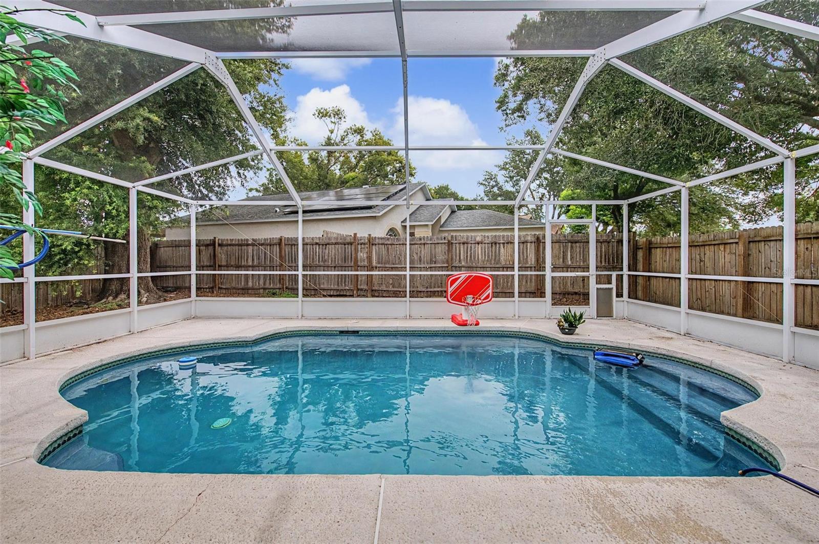 655 SAND RIDGE DR — photo 27