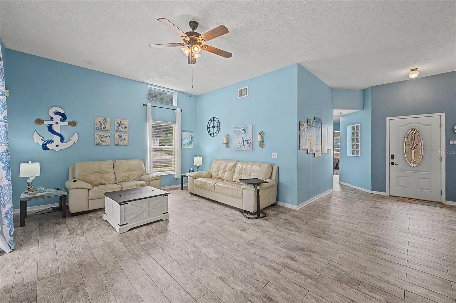 655 SAND RIDGE DR — photo 4