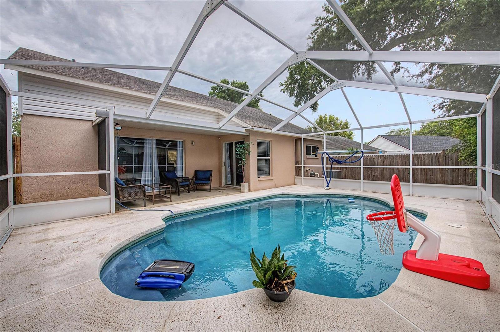 655 SAND RIDGE DR — photo 28
