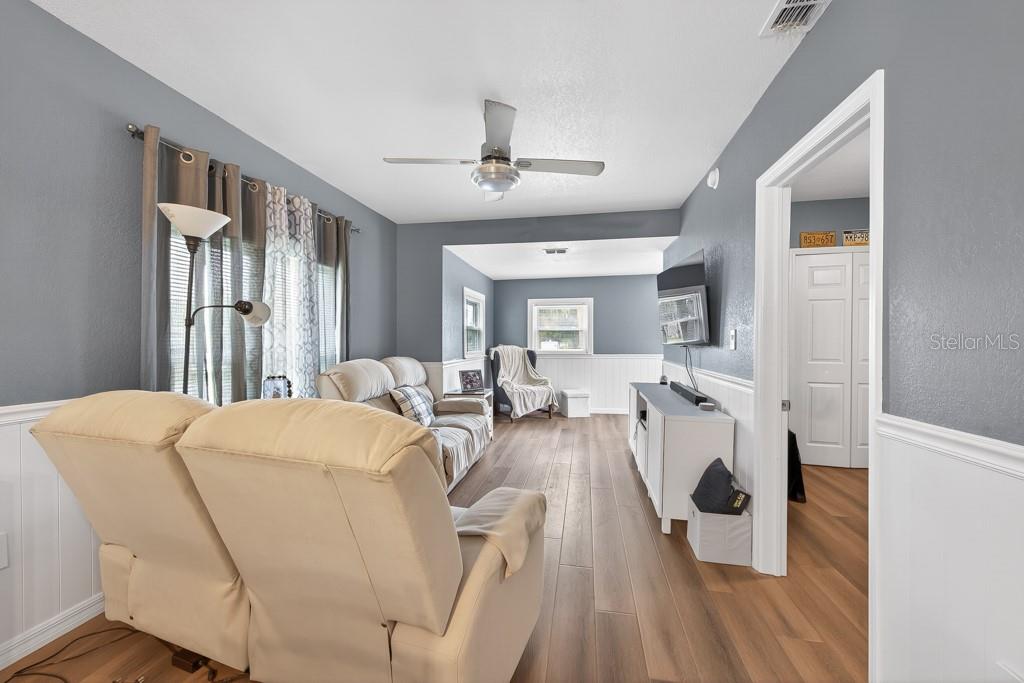 6101 ANNA AVE — photo 11