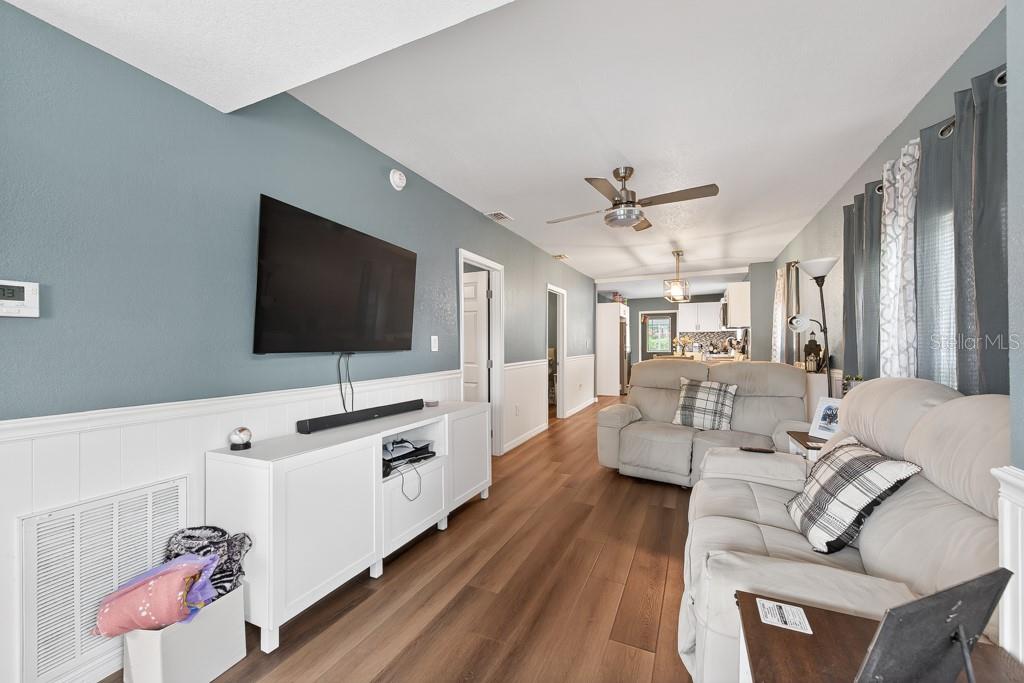 6101 ANNA AVE — photo 7