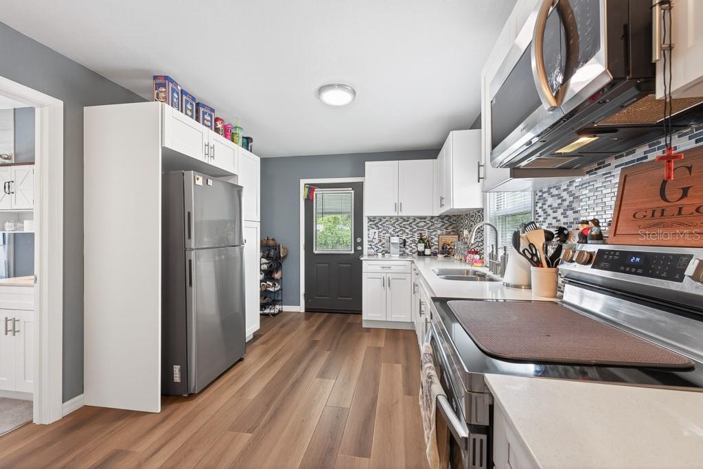 6101 ANNA AVE — photo 18