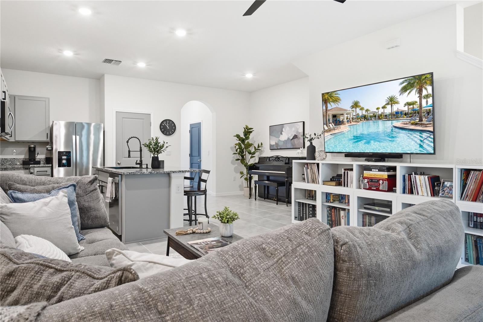 32825 PEZ LANDING LN — photo 17