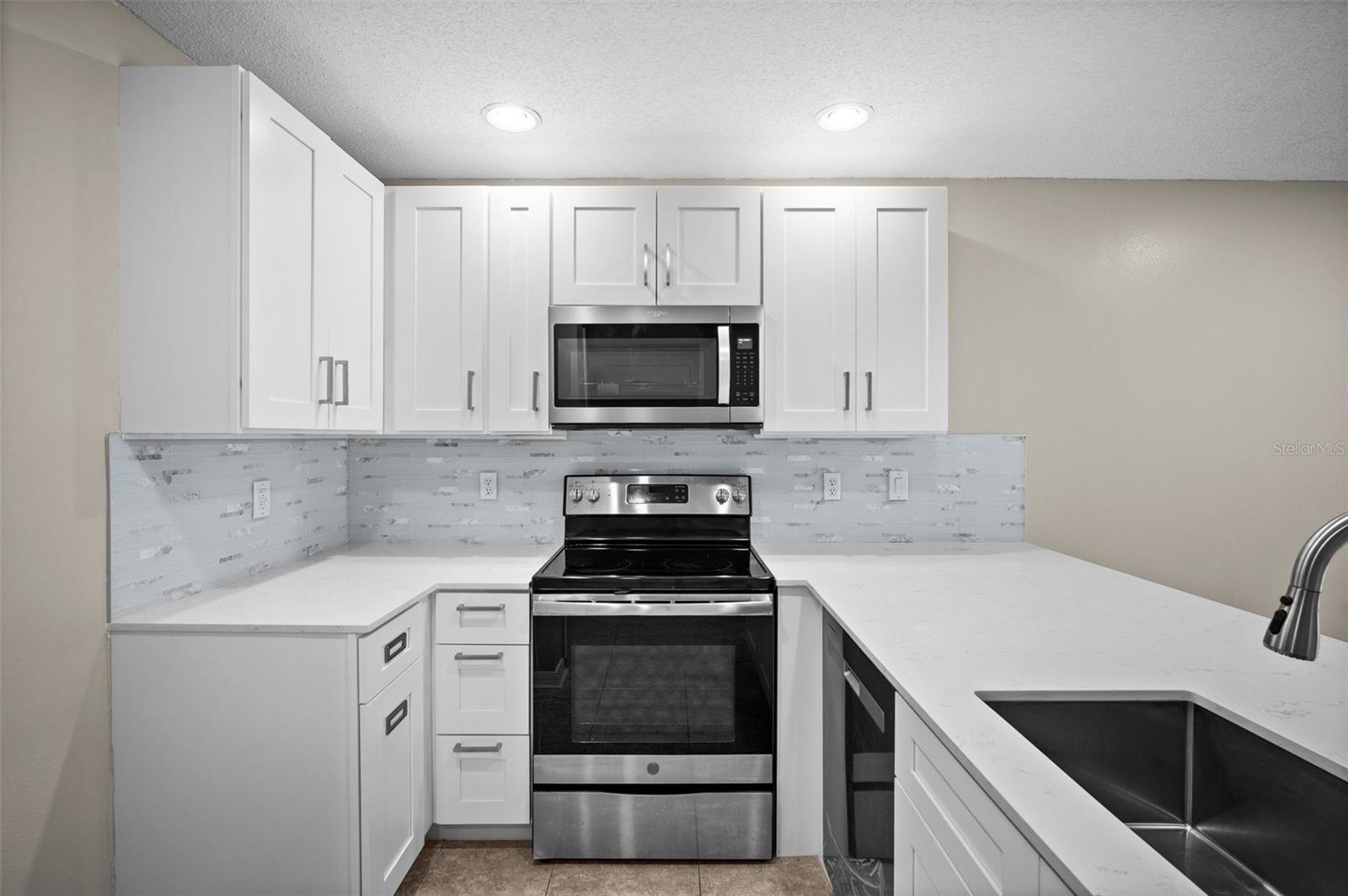 4535 WINDING RIVER WAY — photo 2