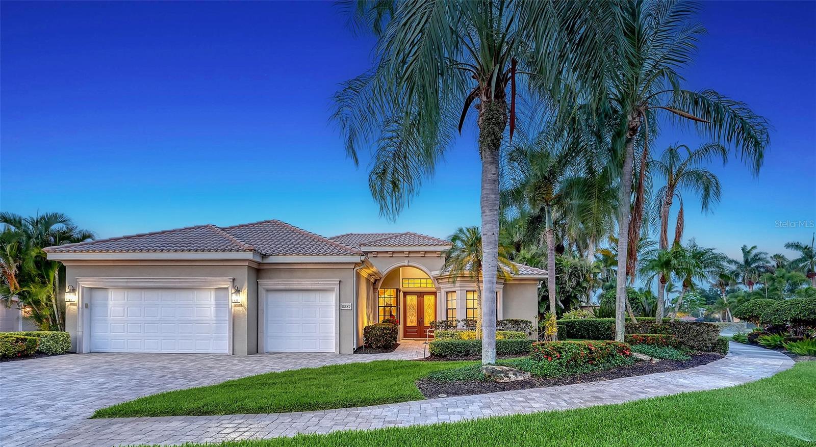 8889 ENCLAVE CT — photo 3