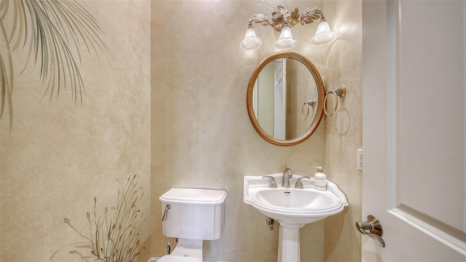 8889 ENCLAVE CT — photo 44