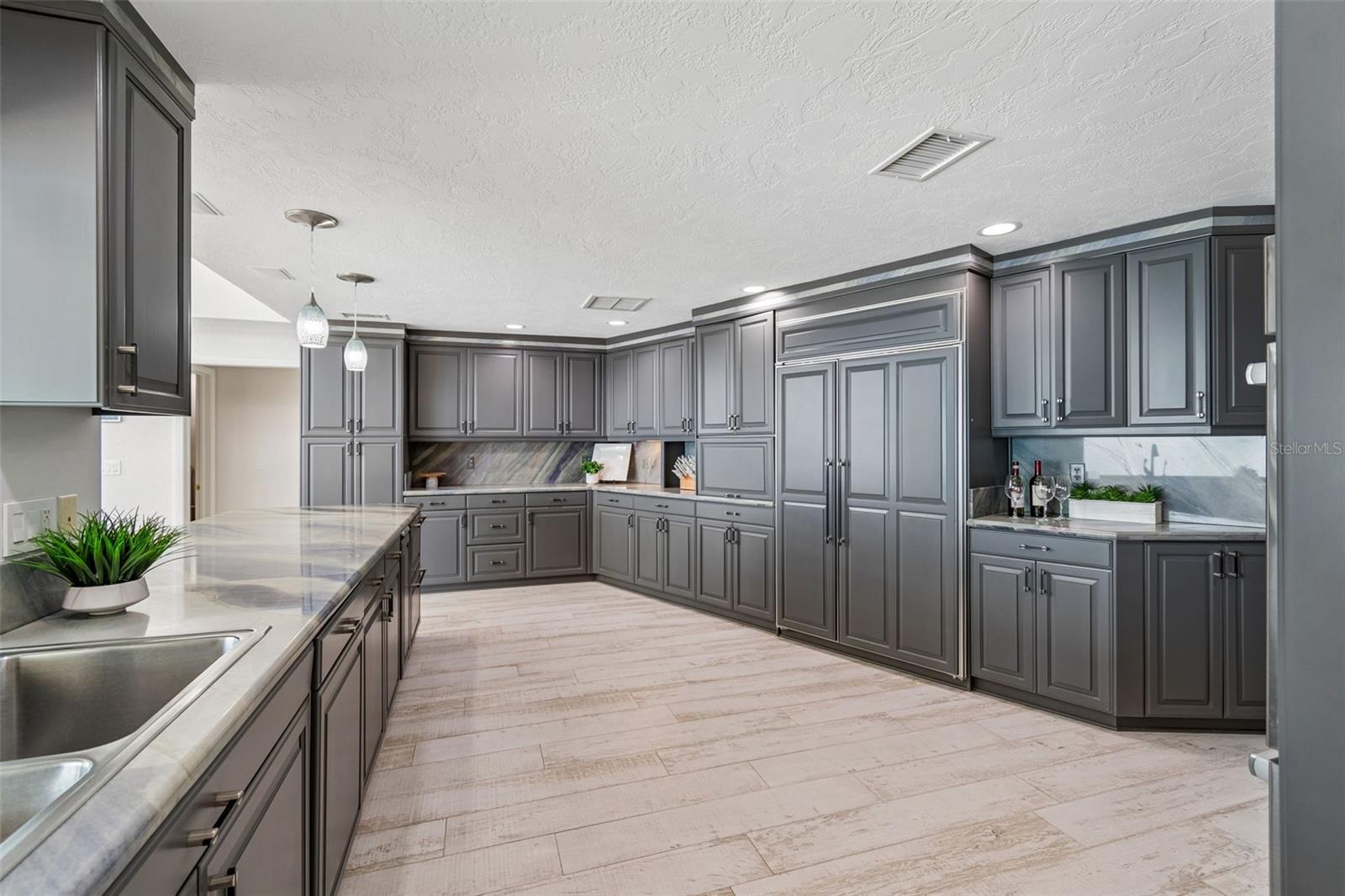 2038 CAROLINA AVE NE — photo 18