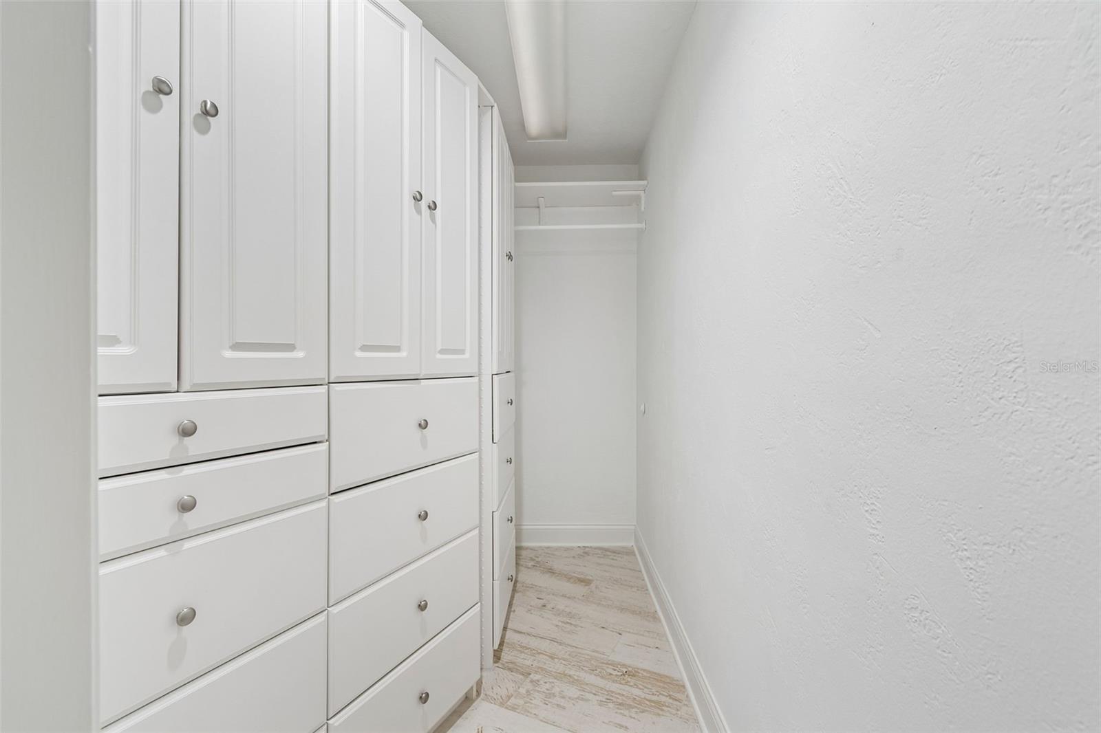 2038 CAROLINA AVE NE — photo 33