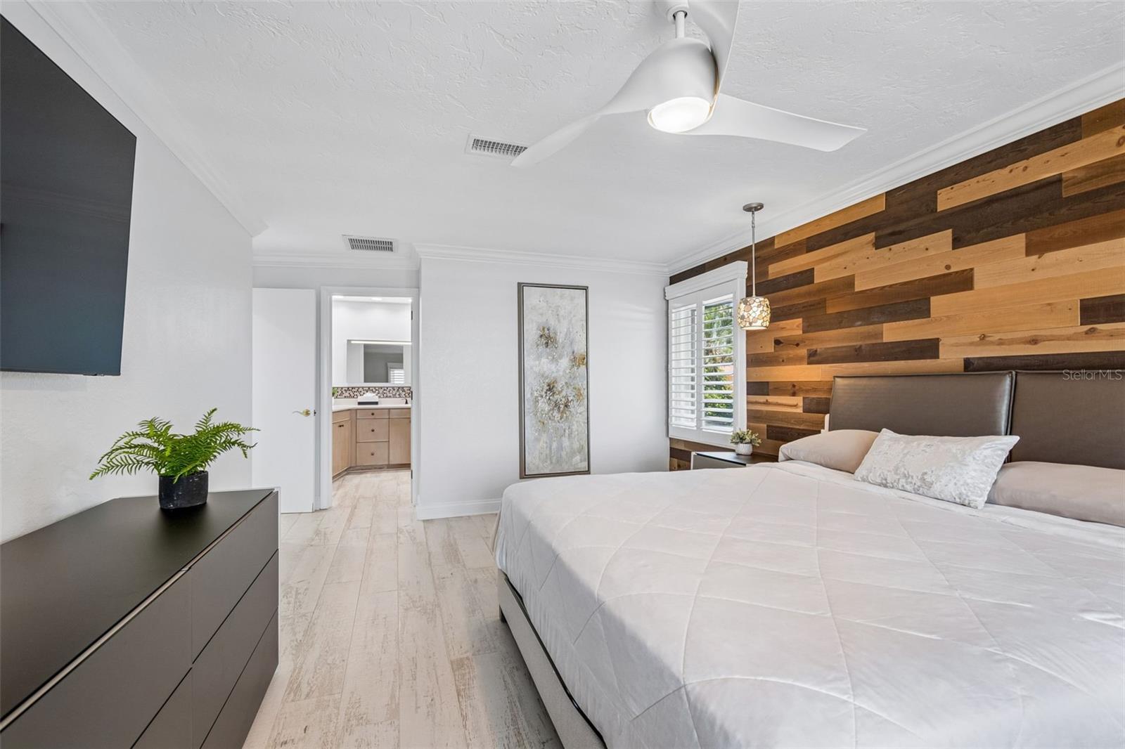 2038 CAROLINA AVE NE — photo 28