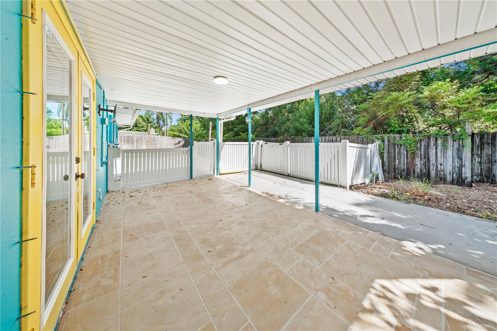 986 LEXINGTON DR — photo 21