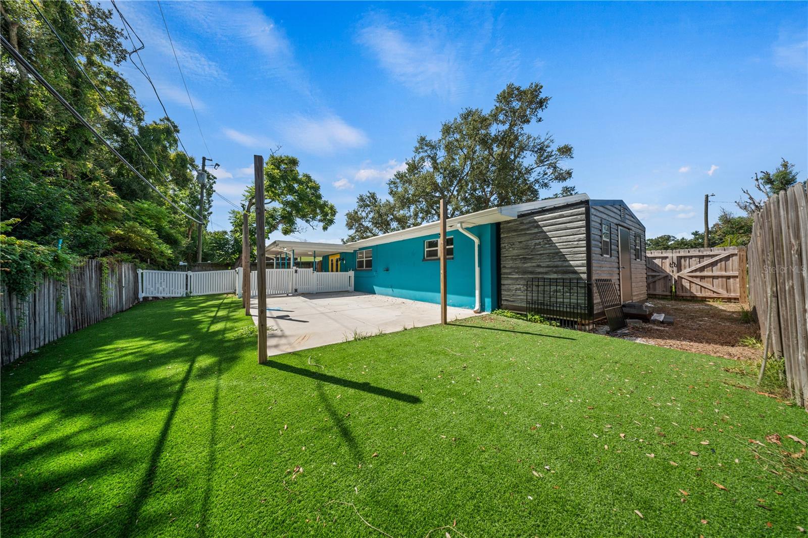 986 LEXINGTON DR — photo 25