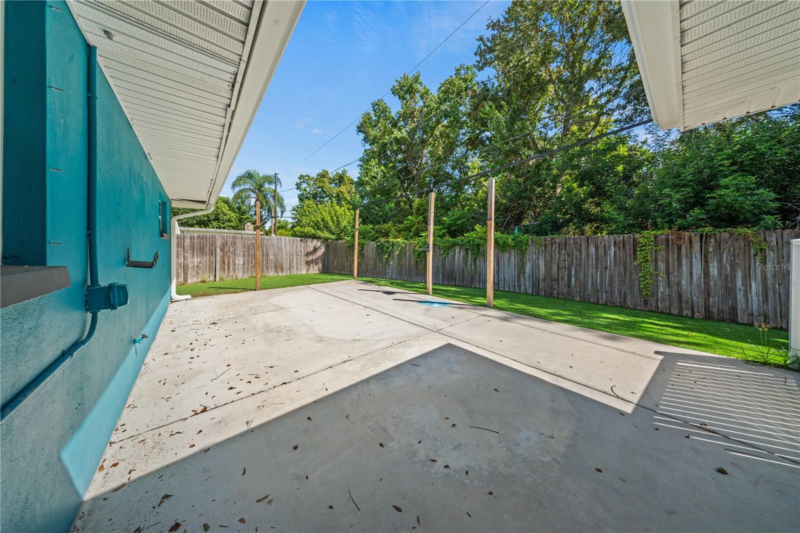 986 LEXINGTON DR — photo 22