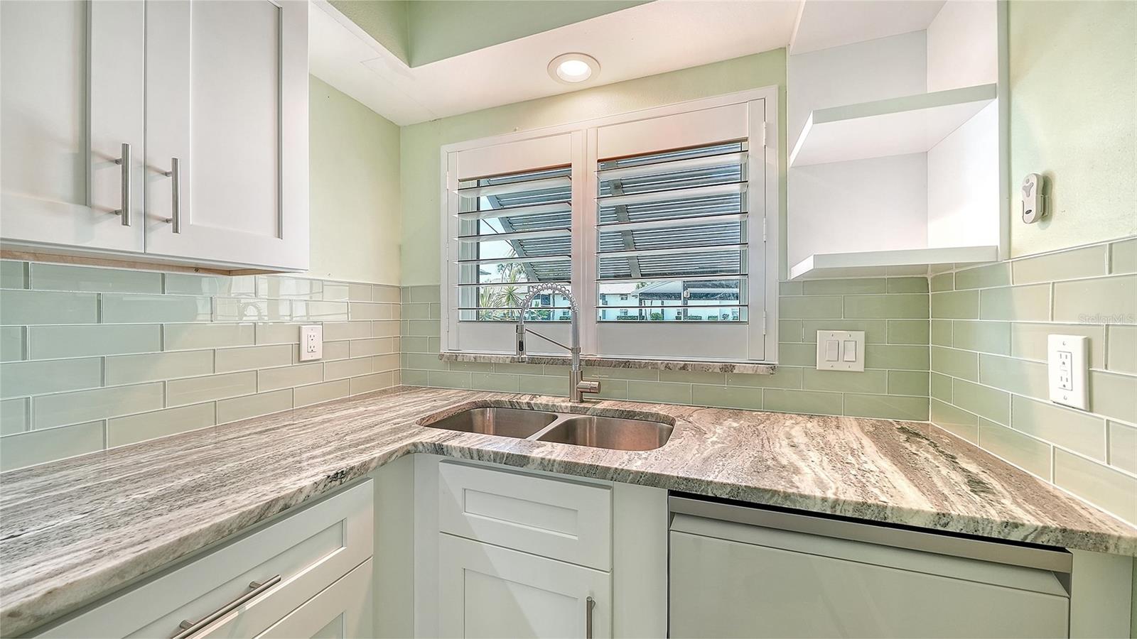 4234 GULF OF MEXICO DR #M1 — photo 8
