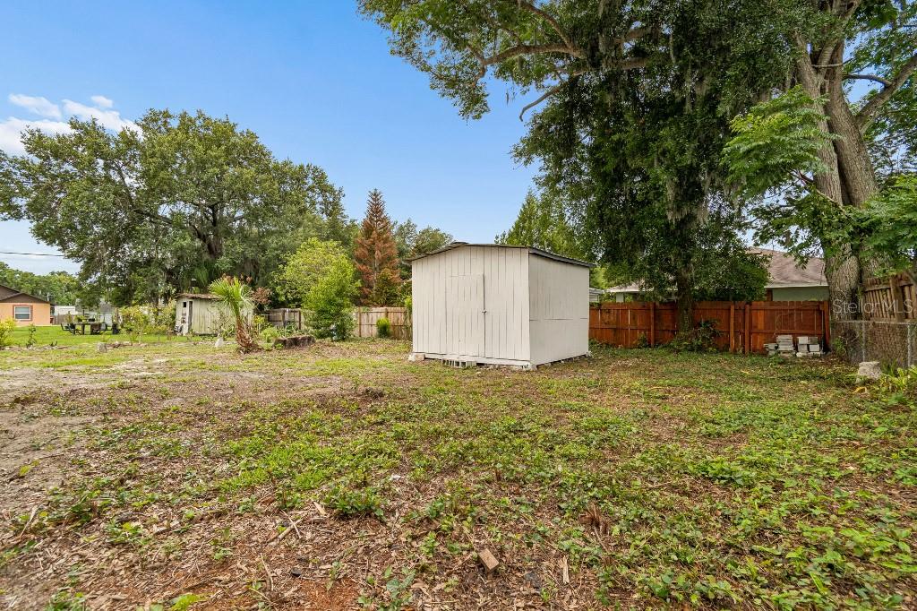 203 PEVETTY DR — photo 30