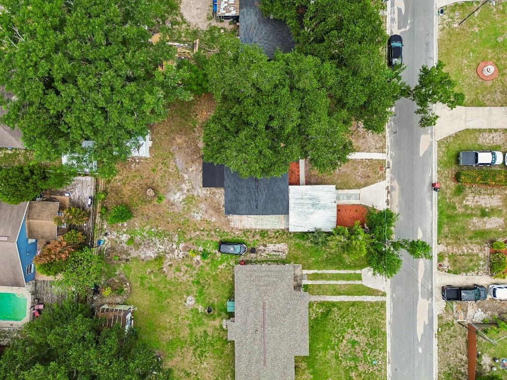 203 PEVETTY DR — photo 38