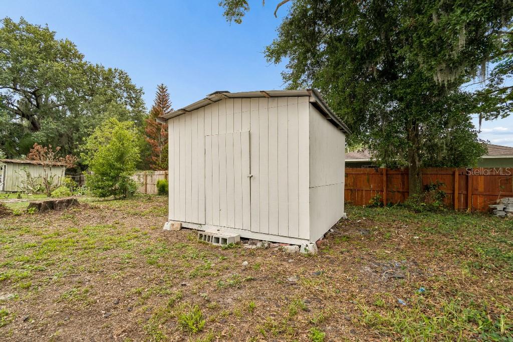 203 PEVETTY DR — photo 31