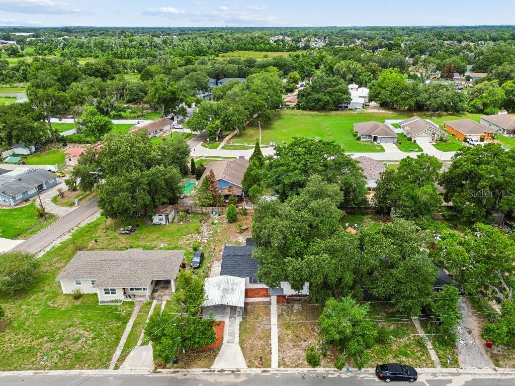 203 PEVETTY DR — photo 36