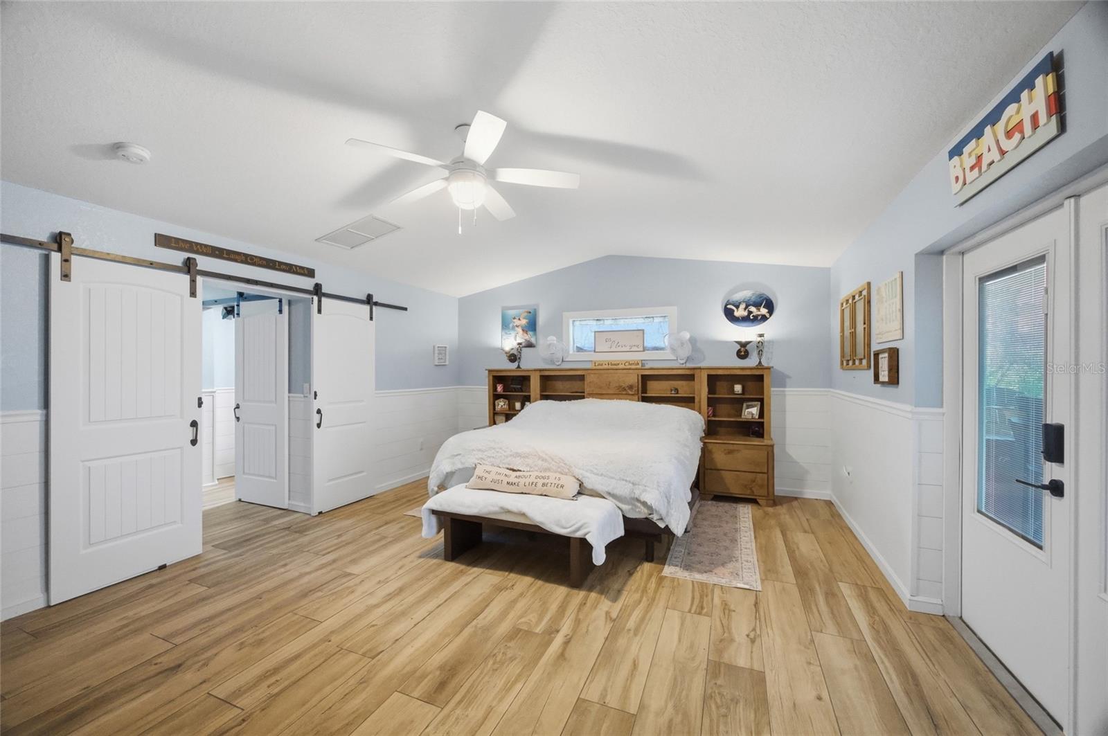 8211 HAYWARD LN — photo 8